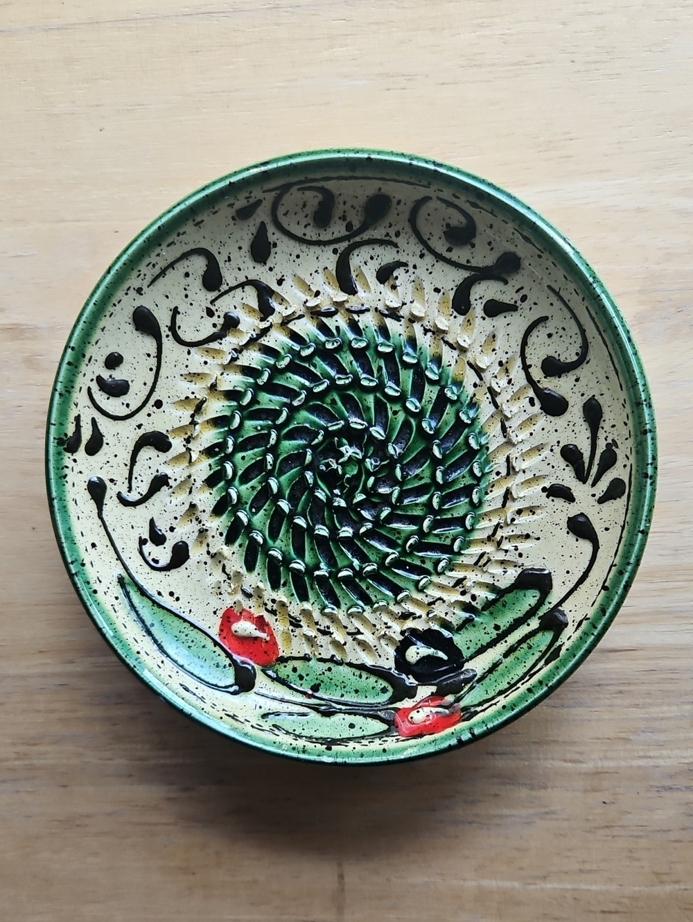 Hand-Painted Green Ceramic Decorative Plate - Floral Spiral Design